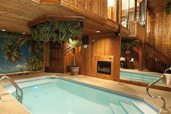 Sybaris Pool Suites Downers Grove - Adults Only Εξωτερικό φωτογραφία