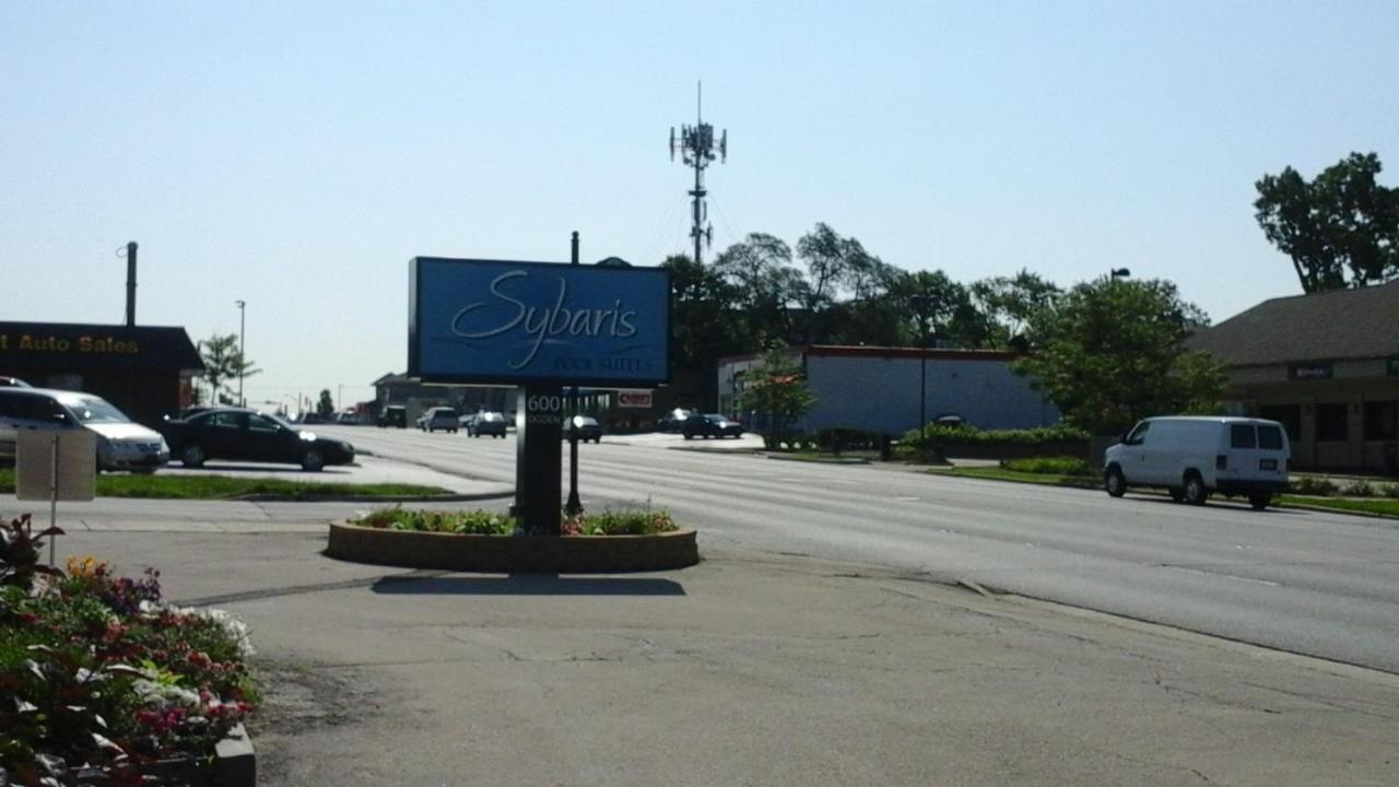 Sybaris Pool Suites Downers Grove - Adults Only Εξωτερικό φωτογραφία